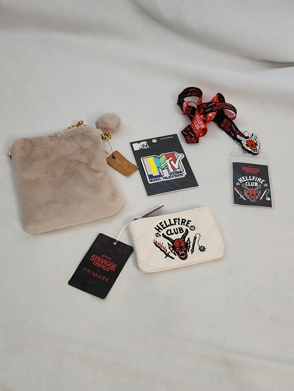 Stranger Things "Hellfire Club" Set with Brown Furry 3am Bag